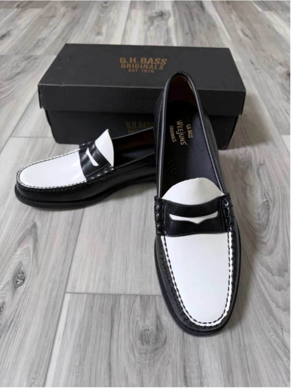 GH Bass Weejuns Larson Black White Leather Penny Loafers Men’s 12 D NIB